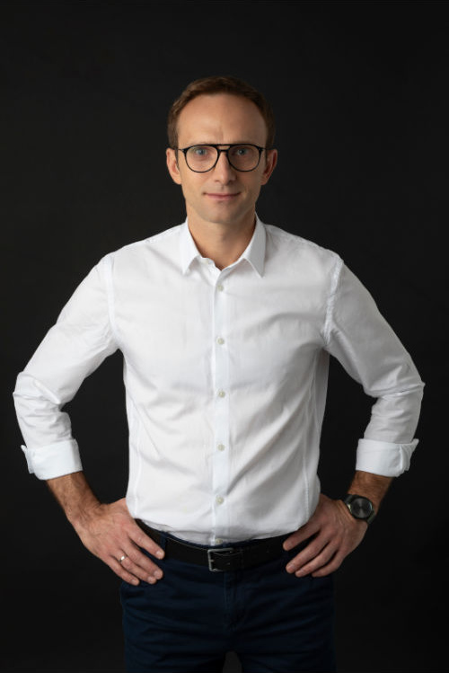 DYREKTOR DZIAŁU HANDLOWEGO Bartosz Zięba